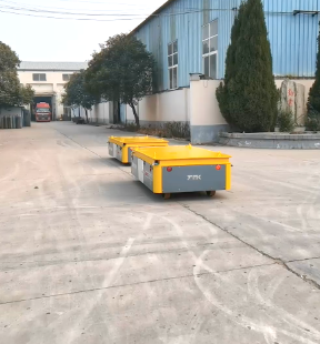 舵轮全向移动+升降功能无轨车