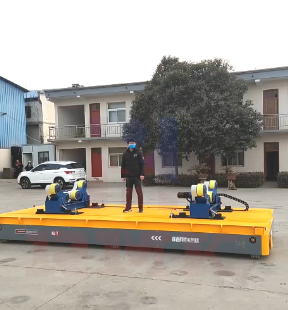 某**用智能全向移动无轨车